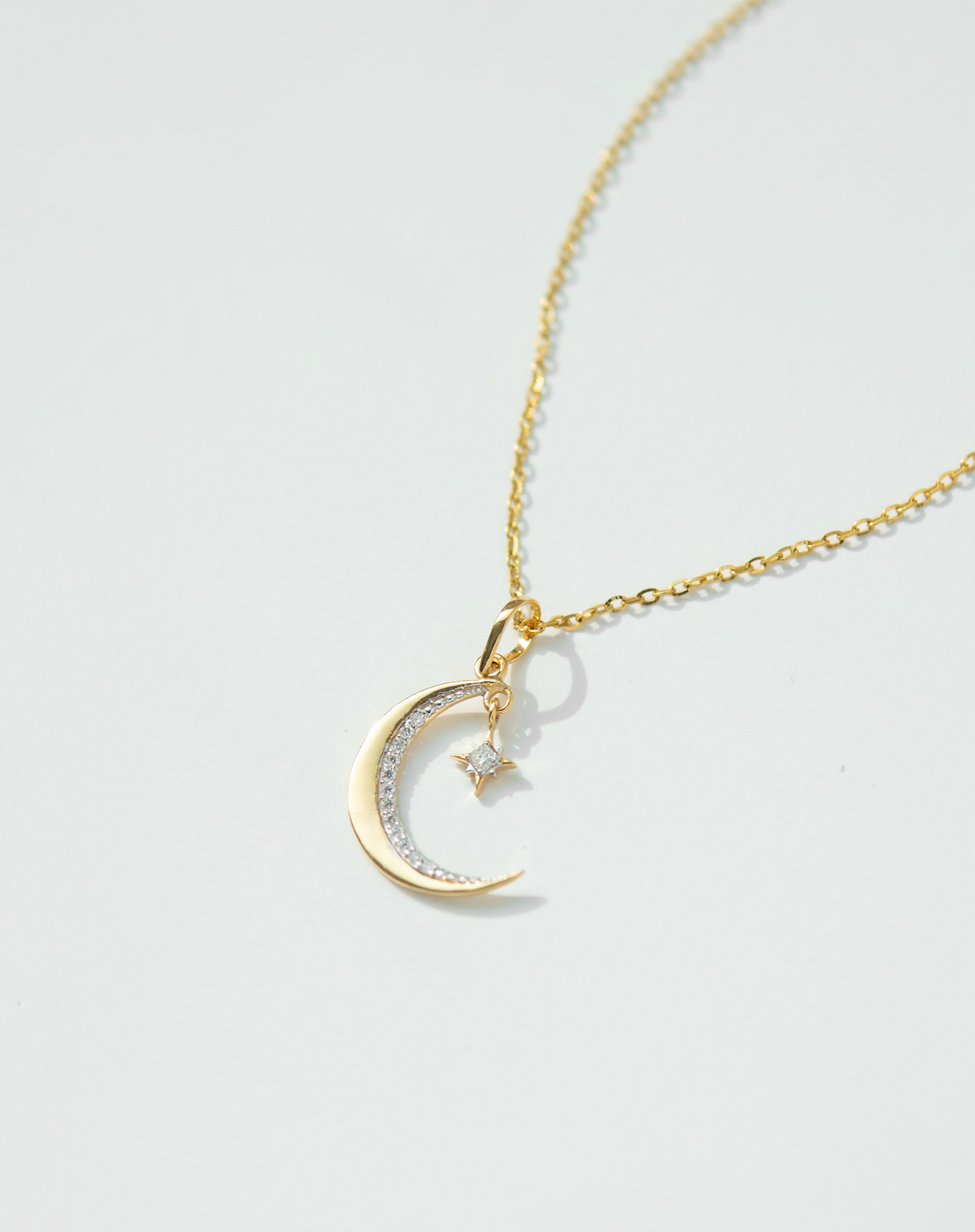 SGFASHIONVAULT Stunning Upside Down Crescent Moon Pendant Gold-plated  Stainless Steel Pendant Price in India - Buy SGFASHIONVAULT Stunning Upside  Down Crescent Moon Pendant Gold-plated Stainless Steel Pendant Online at  Best Prices in