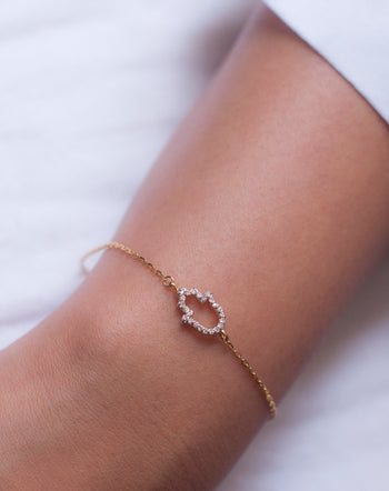 FDesigner Friendship Bracelet Dainty Infinity Hoop Chain Gift Simple Hand  Jewelry for Women and Girls (Gold) : Amazon.in: Jewellery