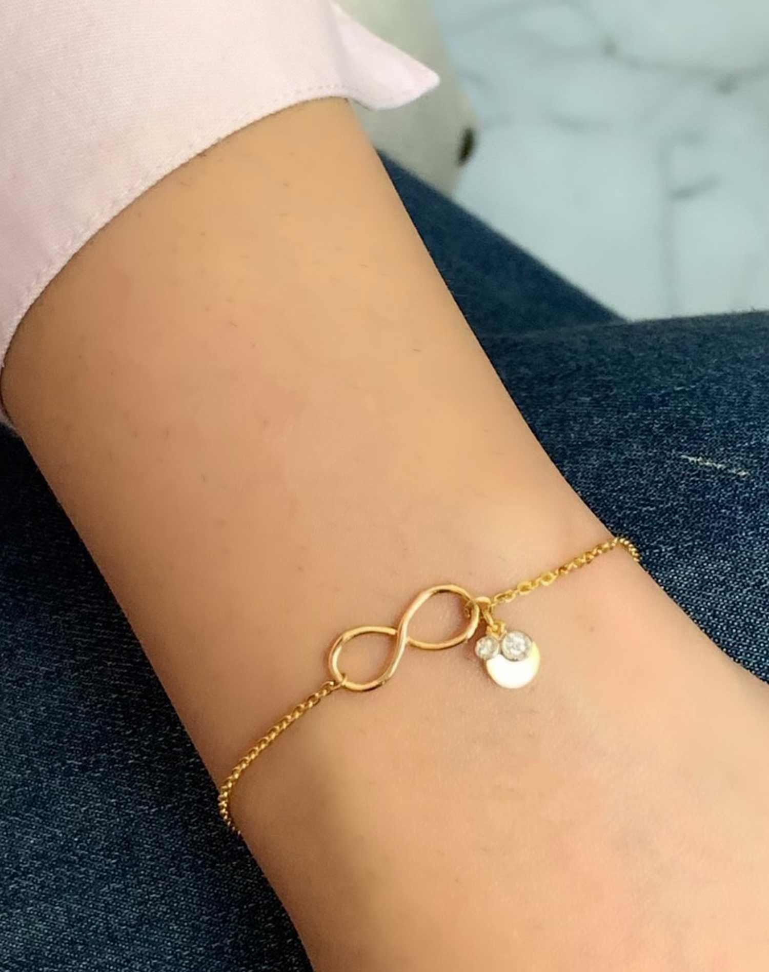 Buy online Gold Plated Link Bracelet from fashion jewellery for Women by  Piah Fashion for ₹269 at 63% off | 2024 Limeroad.com